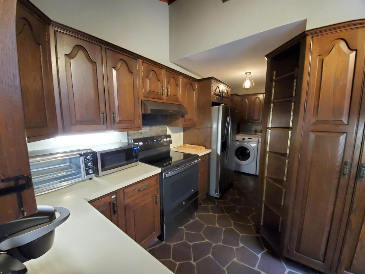Walk To Pool & Beach - Spacious Gateway, Hot Tub, Game Room Pocono Country Place Exterior foto